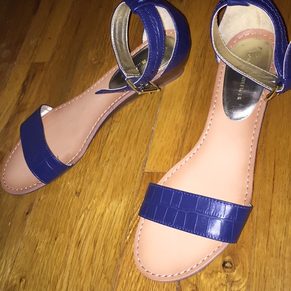 sandals - Picture 1 of 1